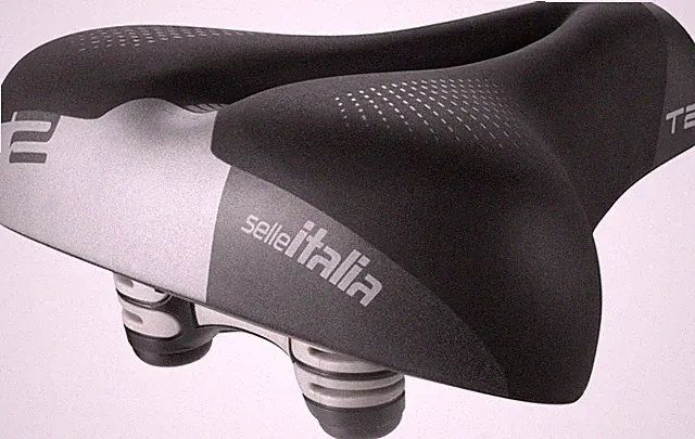 T 2 Flow Saddle, Black/Hi-Viz